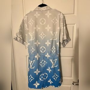 Blue/white short suit